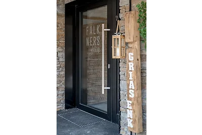 Falkners Five - Apartment two