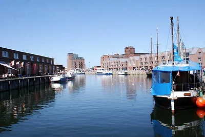 Wismarer Hangar - ABC606