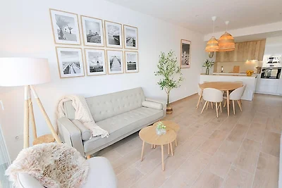 Molino Beach House, Modern home