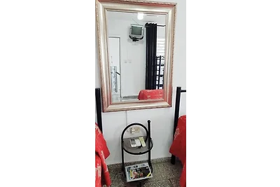 ECONÓMICO CÉNTRICO CUBANO Y CON