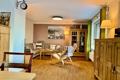 Forsthaus am Wald mit Whirlpool und