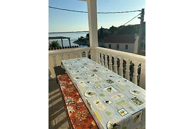 Apartment Maribel 70 m from beach