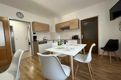 3130: Apartment Herzogenburg / Top