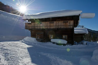 Urige Berghütte in ruhiger