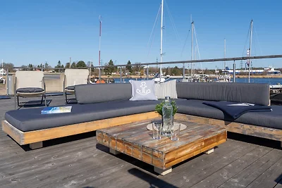 House boat holiday for singles Lübeck