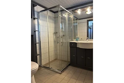 Lichtdurchflutetes Traumhaus 800