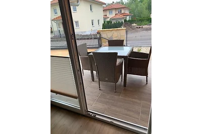 Linke Ferienwohnung im Ferienhaus