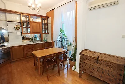 One bedroom. 4 B.Grinchenko str.