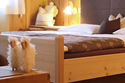 Grosszügiges Mehrbettzimmer am