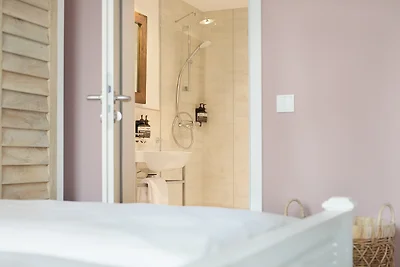 Comfort One Bedroom
