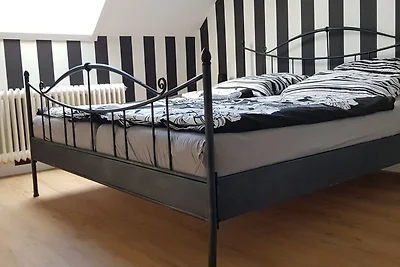 Drosselnest Moderne Design-Wohnung.