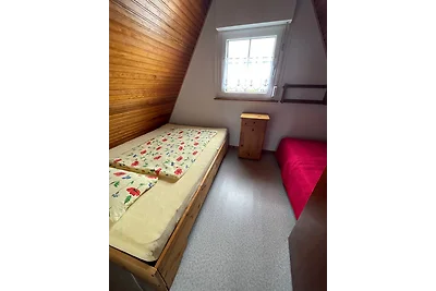 Grietje I (rotes Haus links)