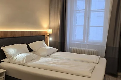 Elegance Lux Living 207