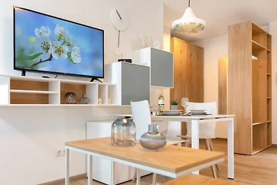 NINO-Boardinghouse 18