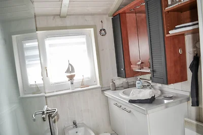 Modernes Ferienhaus direkt an der