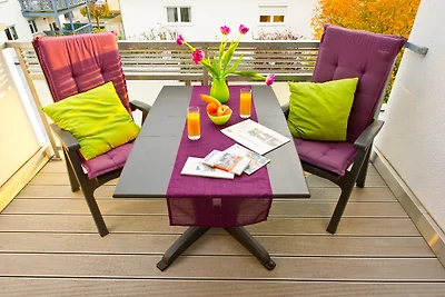 Longstay-Wohnung mit Dachbalkon zum