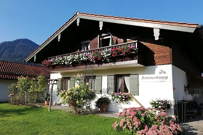 Ferienwohnung Emilia mit Bergblick