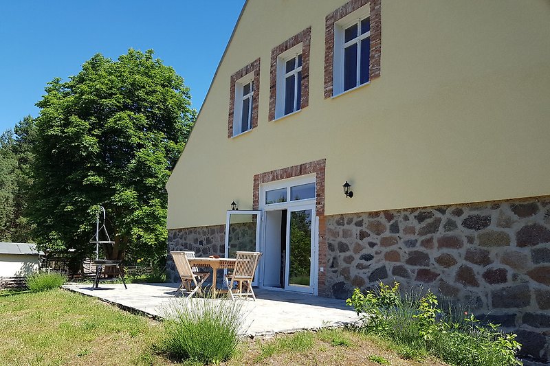 Forsthaus II am See in Lychen - Firma GS, Herr M. Solms-Laubach