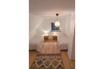 Idyllisches Ferienhaus im Schwedenstil mit Garten, Seenähe und an einer Koppel