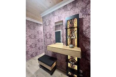 Silver Shine & Pearl Play Wellness