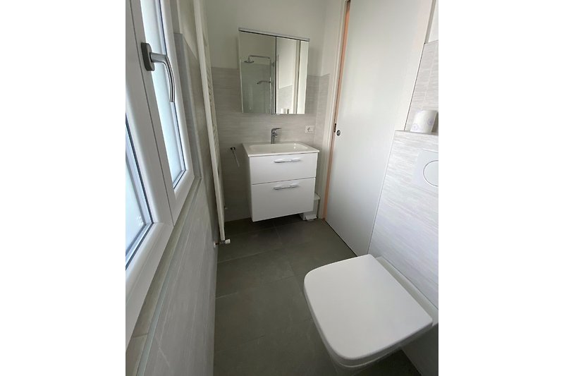 Dusche / WC im Parterre