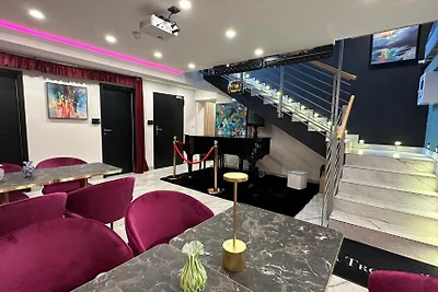 Villa Tropicana Zebra