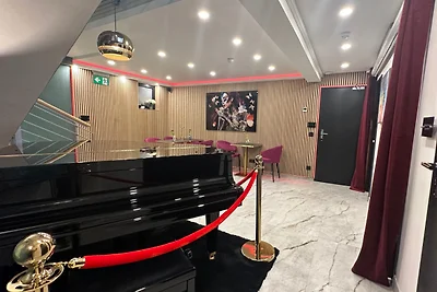 Villa Tropicana Adina