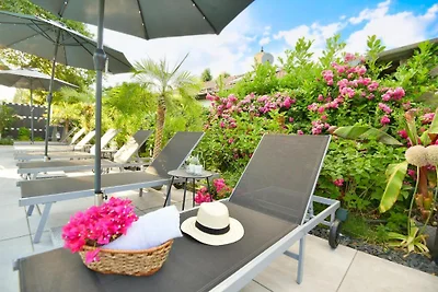 Villa Tropicana Zebra