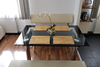 Dicht bij het centrum, gezellig, 63 m2