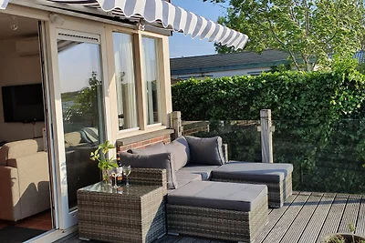 "HOME" 258, direct am Wasser, Veen.