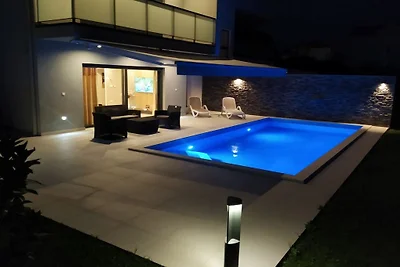 Luxhouse TeSa 2