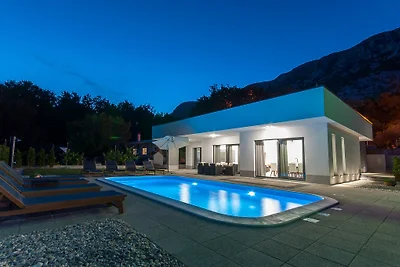 Holiday Home EB