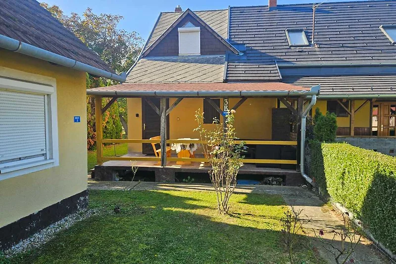 Ferienhaus für 2-8 Personen,großer Garten