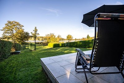 Ferienhaus Haus am See mit Wassergrundstück