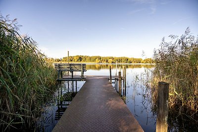 Ferienhaus Haus am See mit Wassergrundstück