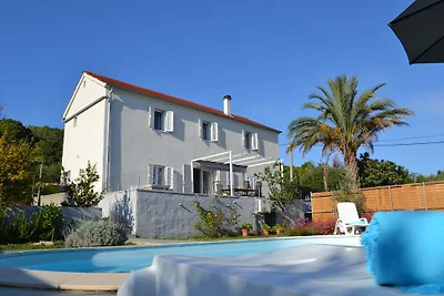 HOLIDAY HOME OTOK. DUGI OTOK