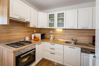 HOLIDAY HOME OTOK. DUGI OTOK