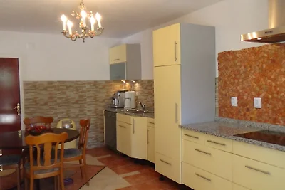 Pinien Ferienhaus Sukošan-Dalmatien