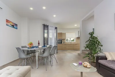 SG Moderne Villa m/ Pool