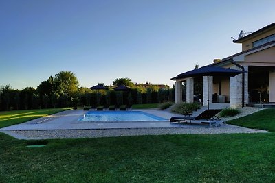 Villa Labin - großer beheizter Pool