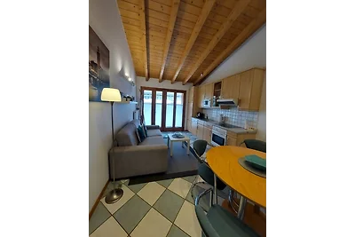Apart Dina Lazise
