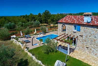 Relax Haus von oliven umgeben