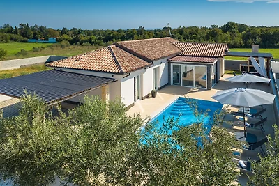 Villa Miracle