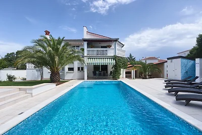 Villa Ajda