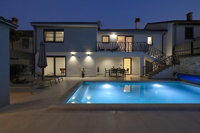 Nuova villa Meri con piscina