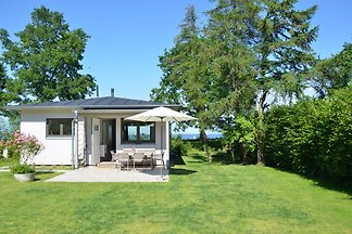 Strandhaus mit großem Garten