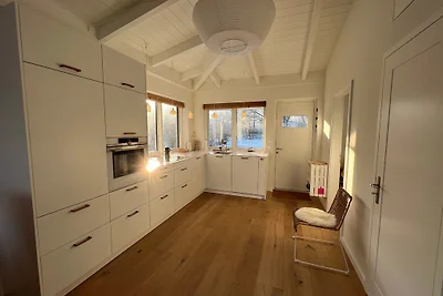 Strandhaus mit großem Garten
