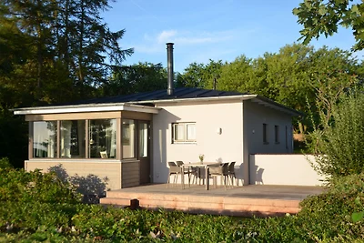 Strandhaus mit großem Garten