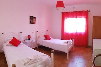 VILLA  with swimmingpool , privat t