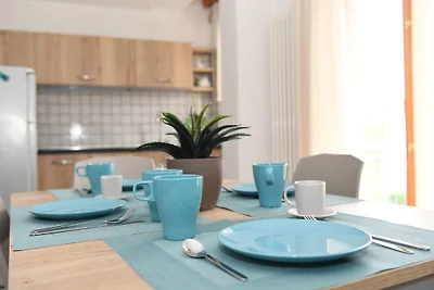 BLUE APARTMENT - vicino al Lago